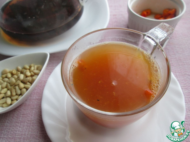 Чай с облепихой и кедровыми орехами