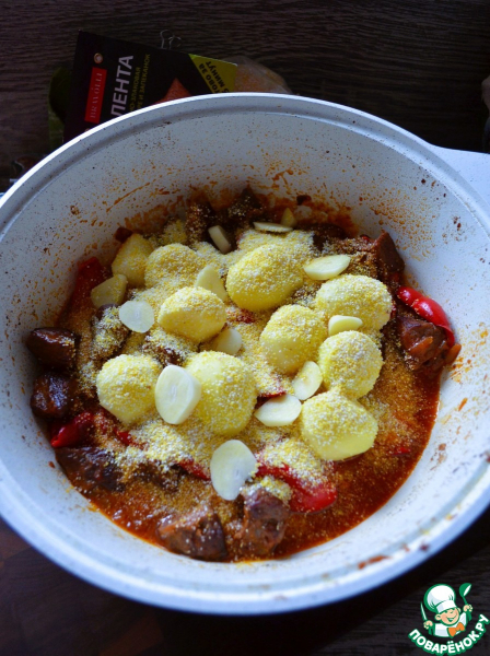 Говядина с овощами и чечевично-злаковой полентой