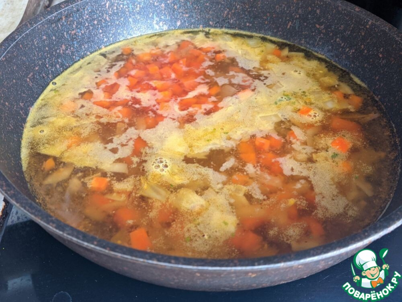 Суп с фрикадельками и кукурузной полентой